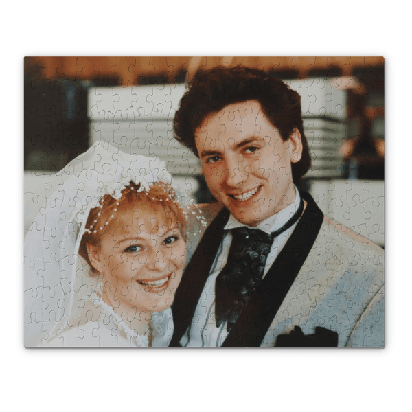 A married couple from the 80s on a custom puzzle