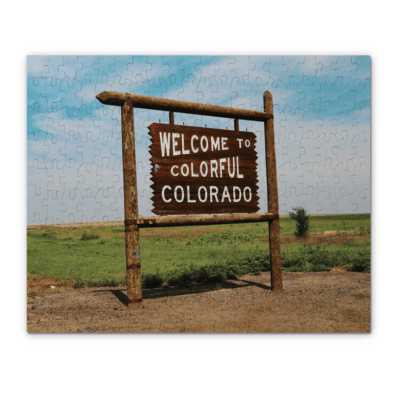 The Welcome to Colorful Colorado Sign